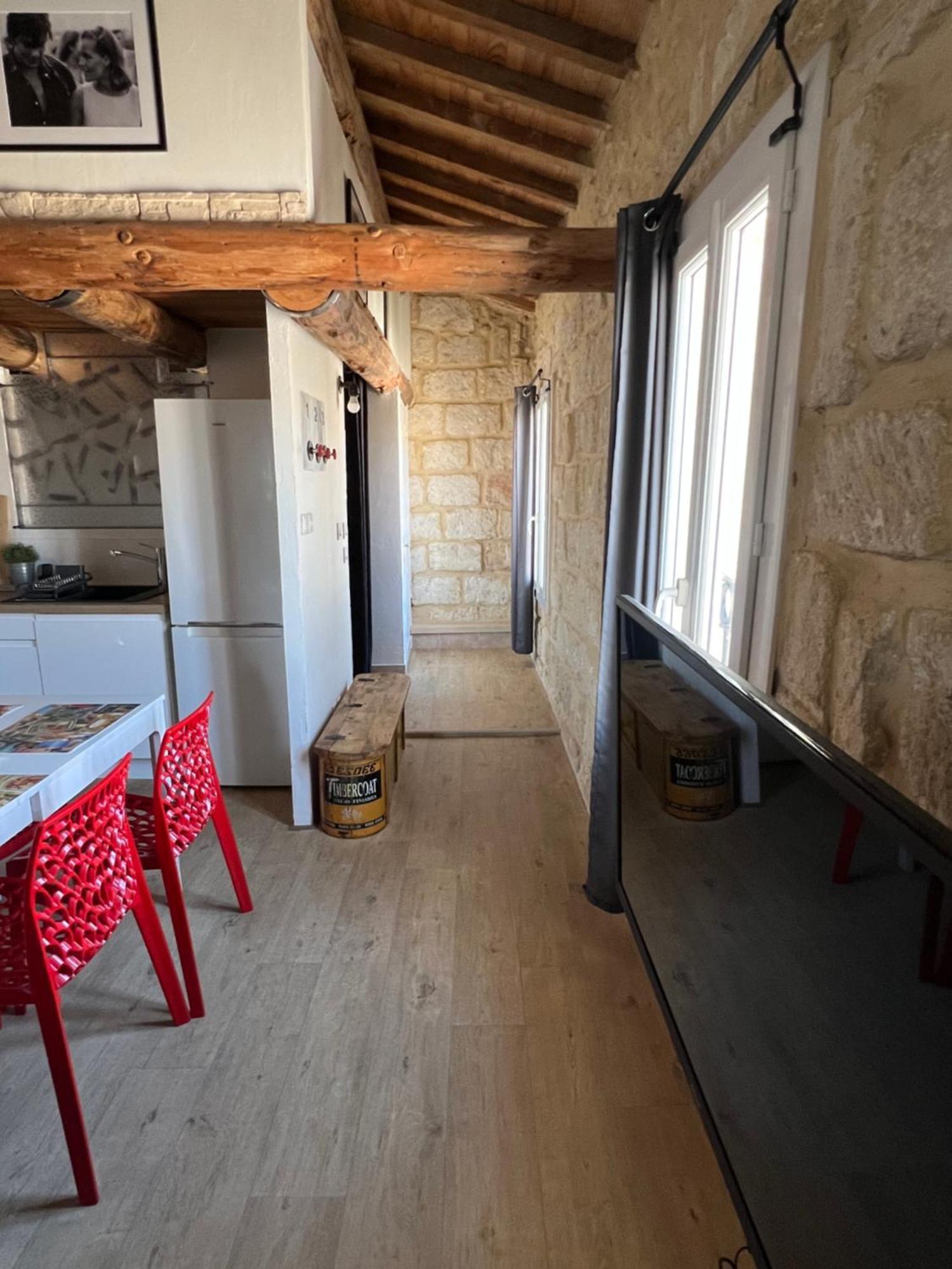 Lou Mireio Apartment Aigues-Mortes Luaran gambar