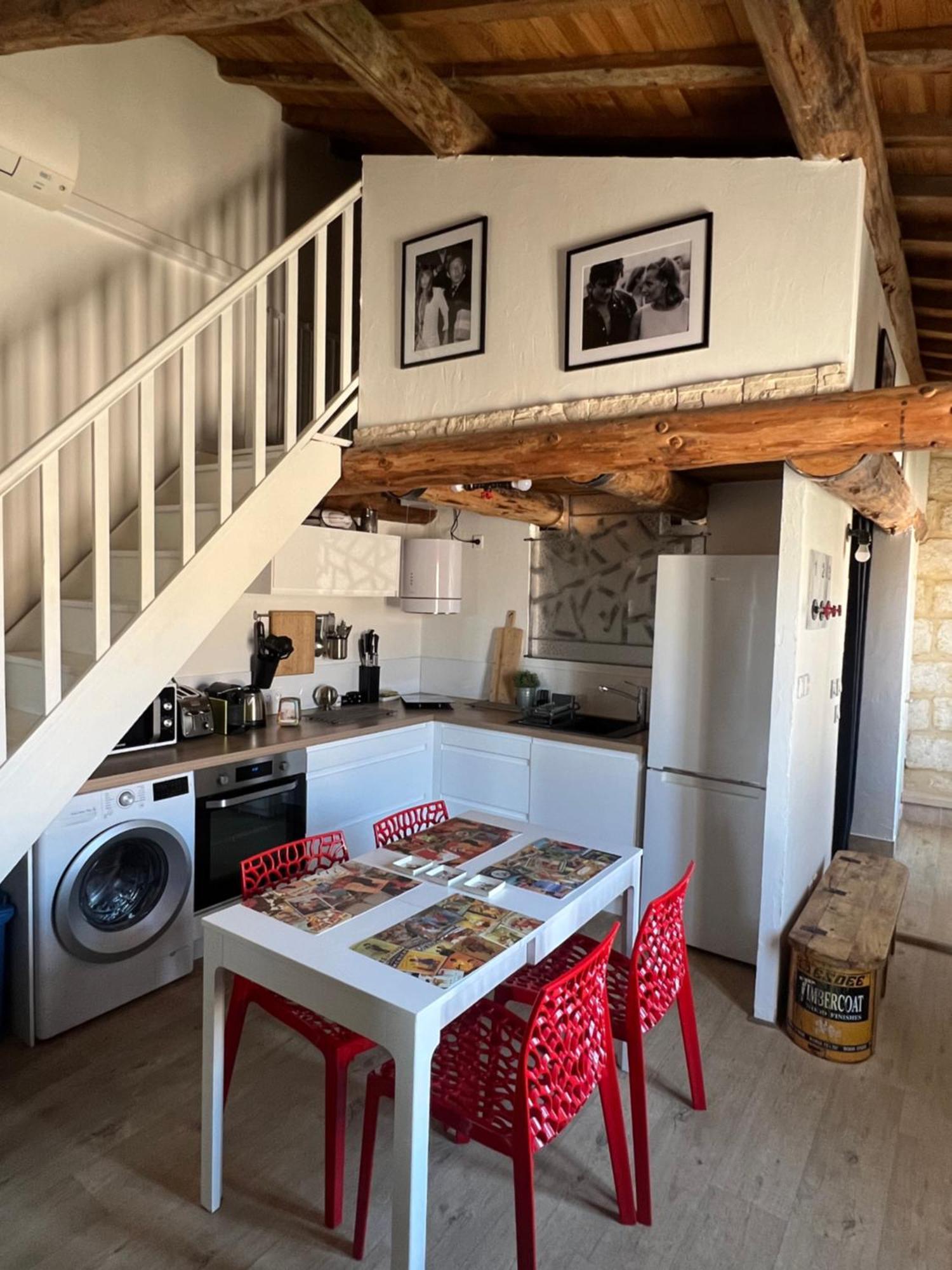 Lou Mireio Apartment Aigues-Mortes Luaran gambar
